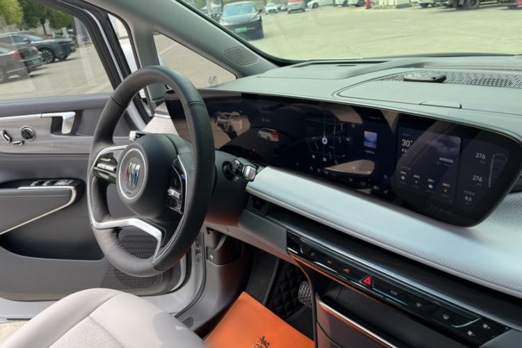 Used Buick GL8 2025 Lu Zun Smart Enjoyment Edition Interior 7