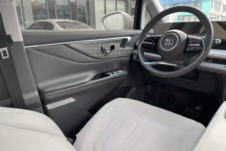 Used Buick GL8 2025 Lu Zun Smart Enjoyment Edition Interior 8