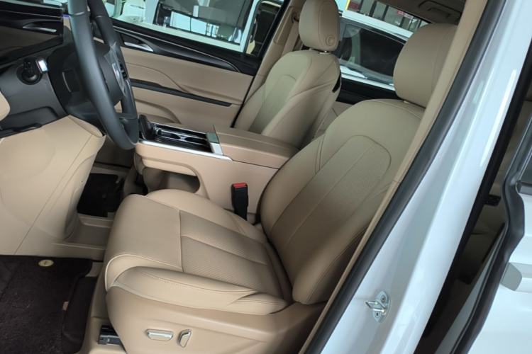 Used Buick GL8 2025 Model Land Cruiser Business Class Comfort DG Edition Left Front Seat