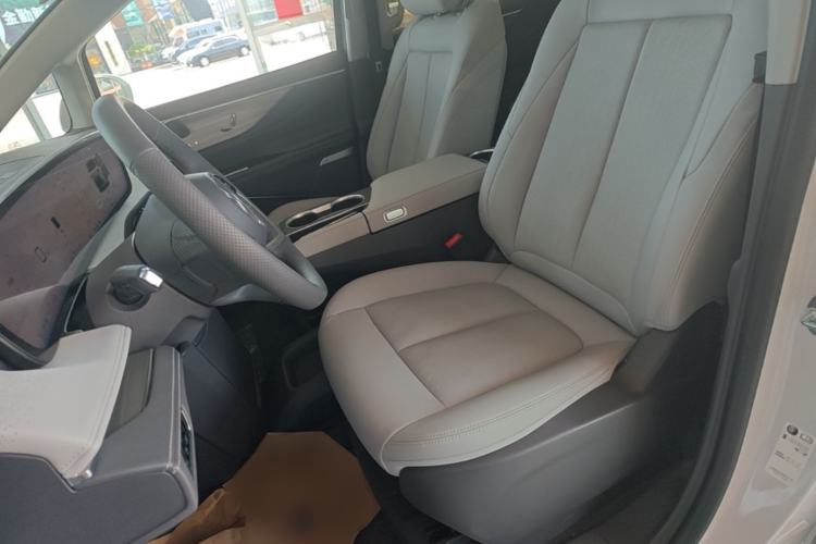 Used Buick GL8 2025 Lu Zun Smart Enjoyment Edition Left Front Seat