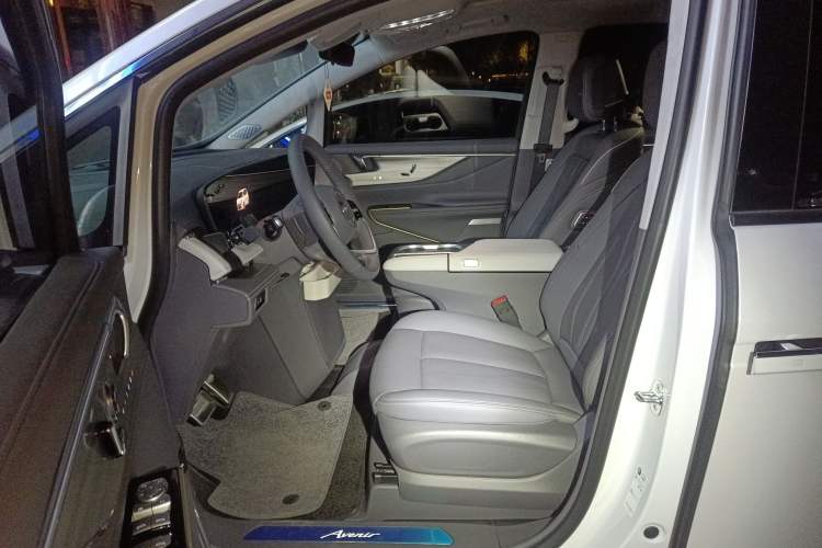 Used Buick GL8 2025 Lu Zun Deluxe Edition Left Front Seat