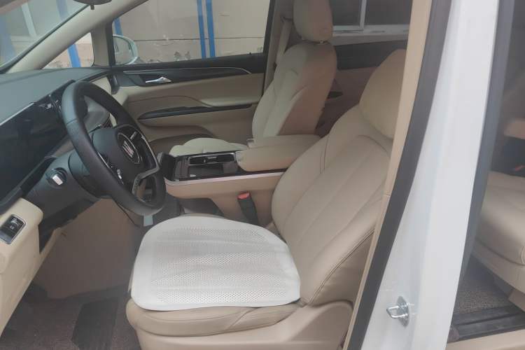Used Buick GL8 2025 Model Land Cruiser Business Class Comfort DG Edition Left Front Seat