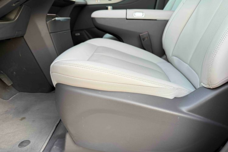 Used Buick GL8 2025 Lu Zun Deluxe Edition Left Front Seat