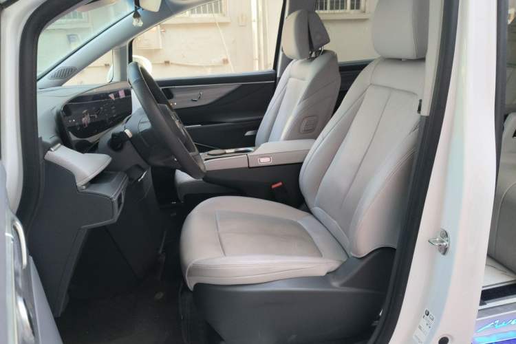Used Buick GL8 2025 Lu Zun Deluxe Edition Left Front Seat