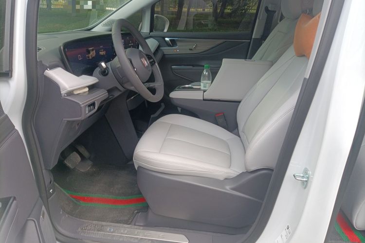 Used Buick GL8 2025 Lu Zun Deluxe Edition Left Front Seat