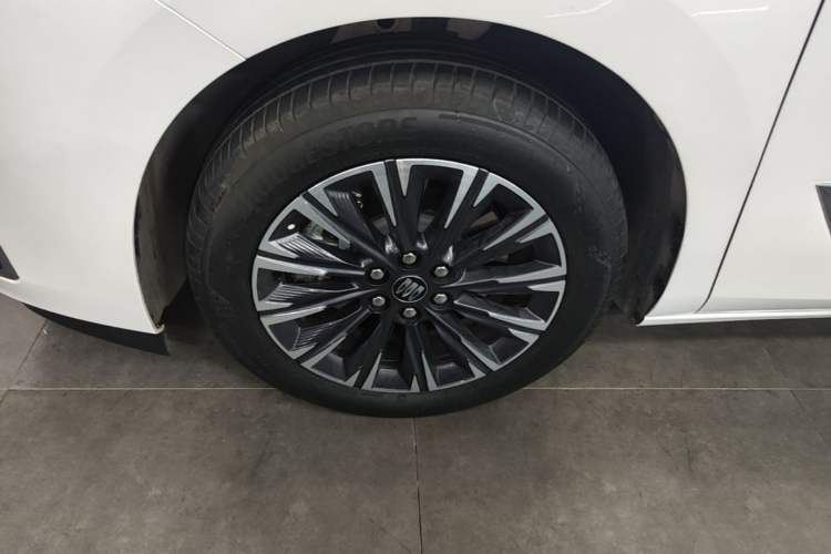 Used Buick GL8 2025 Lu Zun Smart Enjoyment Edition Left Front Wheel Hub