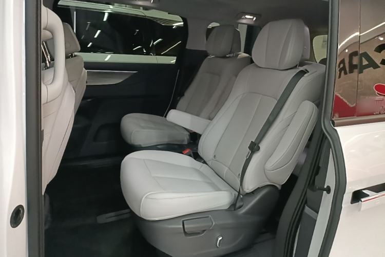 Used Buick GL8 2025 Lu Zun Smart Enjoyment Edition Left Rear Seat