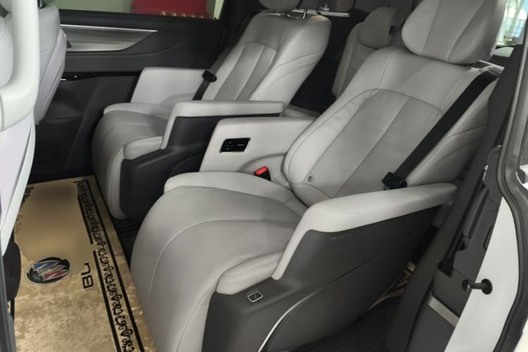 Used Buick GL8 2025 Lu Zun Deluxe Edition Left Rear Seat