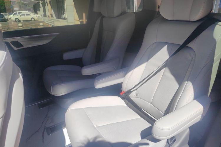 Used Buick GL8 2025 Lu Zun Smart Enjoyment Edition Left Rear Seat