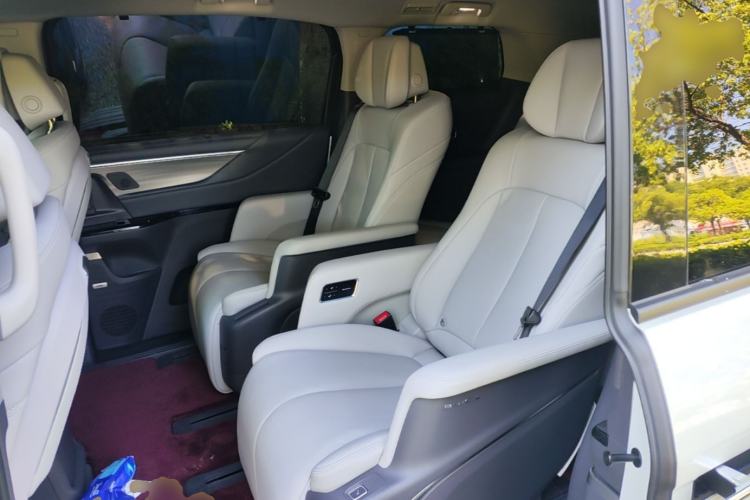 Used Buick GL8 2025 Lu Zun Deluxe Edition Left Rear Seat