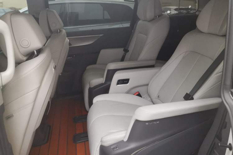 Used Buick GL8 2025 Lu Zun Deluxe Edition Left Rear Seat