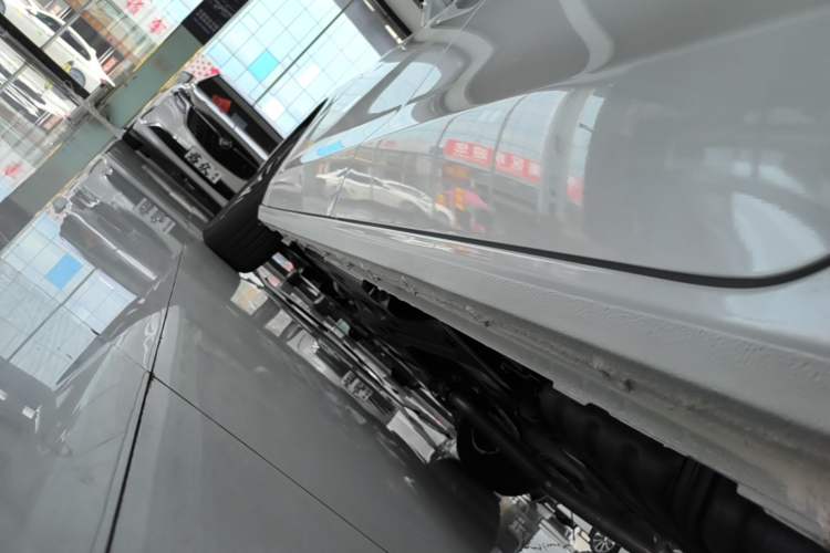 Used Buick GL8 2025 Model Land Cruiser Business Class Comfort DG Edition Left Side Sill