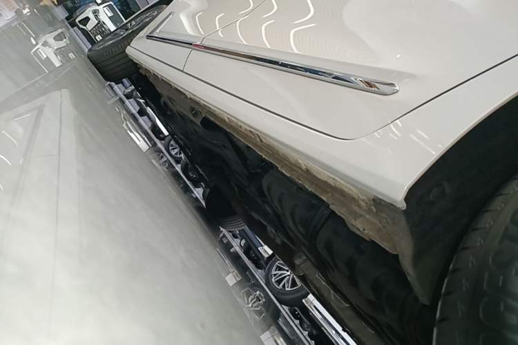 Used Buick GL8 2025 Lu Zun Smart Enjoyment Edition Left Side Sill
