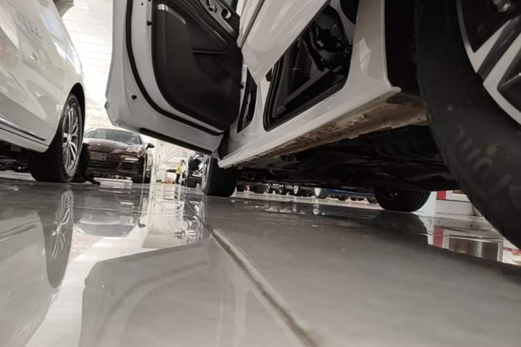 Used Buick GL8 2025 Lu Zun Smart Enjoyment Edition Left Side Sill