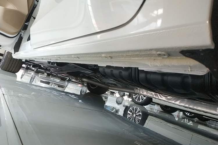 Used Buick GL8 2025 Model Land Cruiser Business Class Comfort DG Edition Left Side Sill