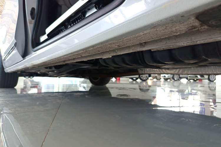 Used Buick GL8 2025 Lu Zun Smart Enjoyment Edition Left Side Sill