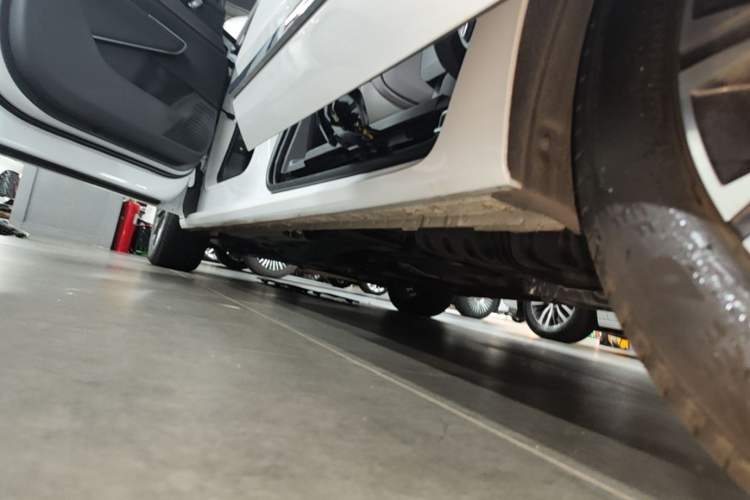 Used Buick GL8 2025 Lu Zun Smart Enjoyment Edition Left Side Sill