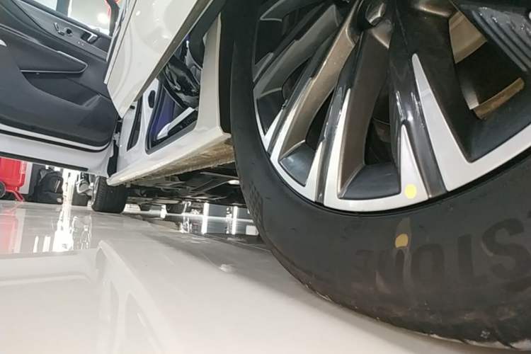Used Buick GL8 2025 Lu Zun Smart Enjoyment Edition Left Side Sill