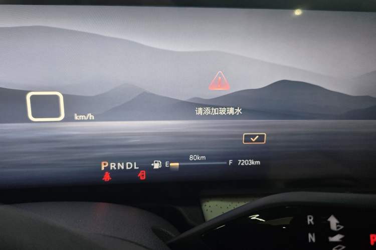 Used Buick GL8 2025 Lu Zun Deluxe Edition Odometer Close Up