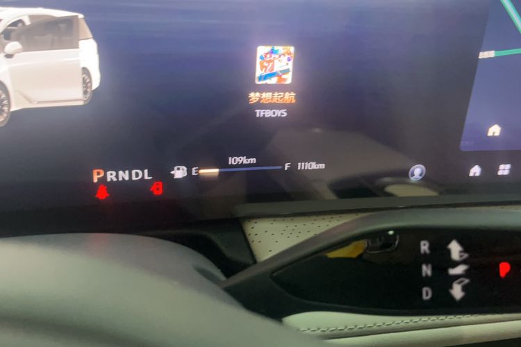 Used Buick GL8 2025 Lu Zun Deluxe Edition Odometer Close Up