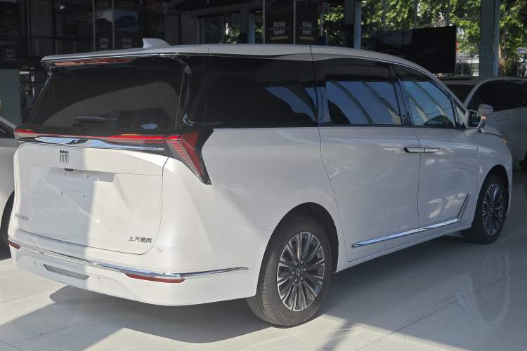 Used Buick GL8 2025 Lu Zun Smart Enjoyment Edition Rear Right 45 Deg