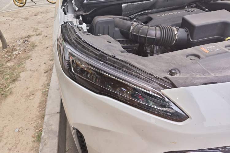 Used Buick GL8 2025 Model Land Executive Class First-Adoption Edition Right Front Headlight
