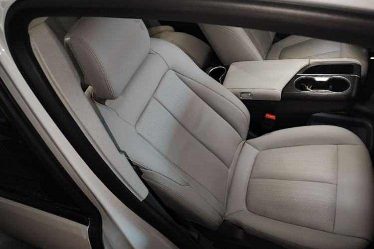 Used Buick GL8 2025 Lu Zun Deluxe Edition Right Front Seat