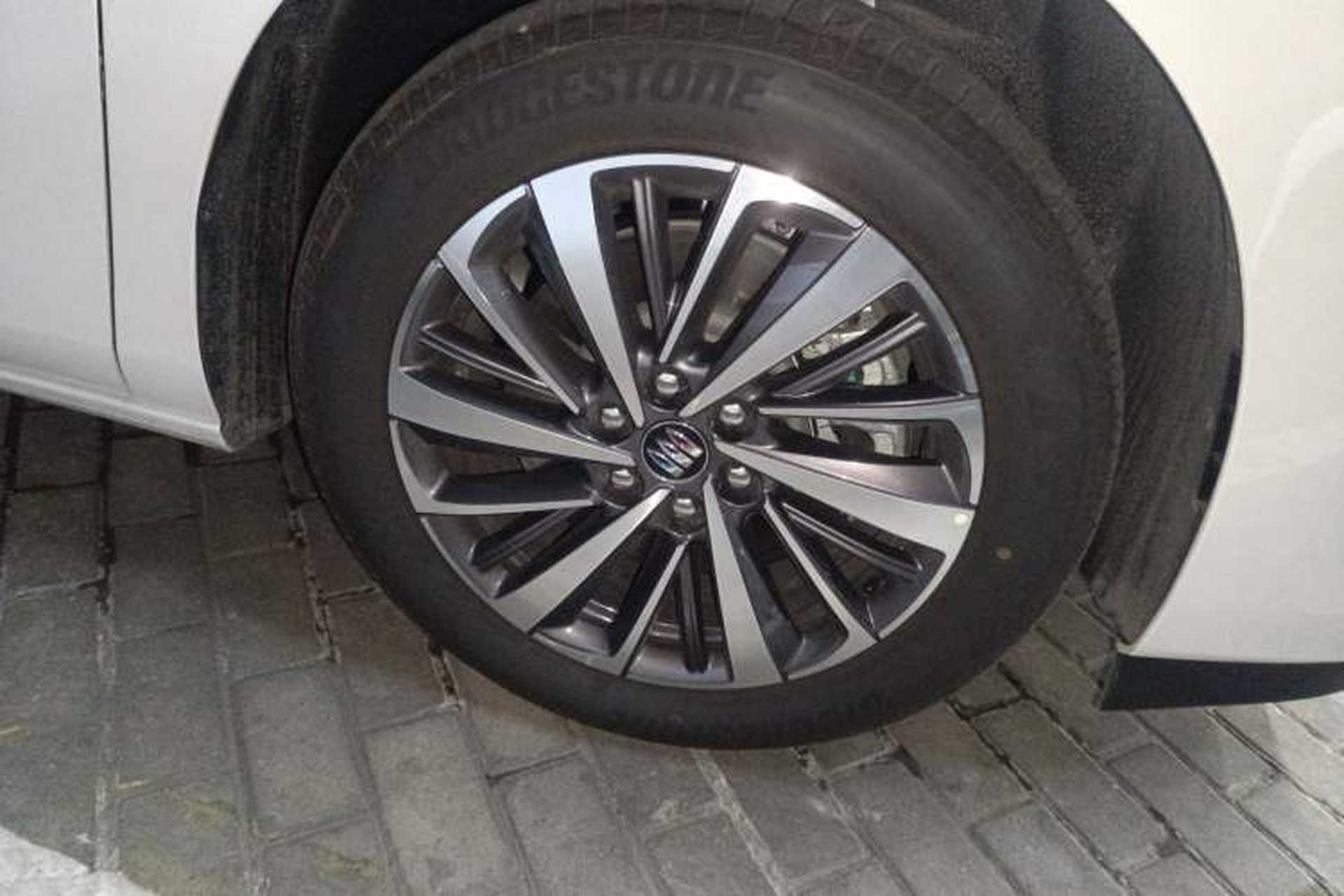 Used Buick GL8 2025 Lu Zun Deluxe Edition Right Front Wheel Hub
