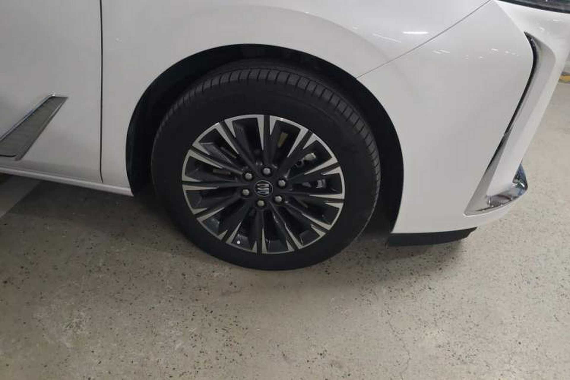 Used Buick GL8 2025 Lu Zun Smart Enjoyment Edition Right Front Wheel Hub