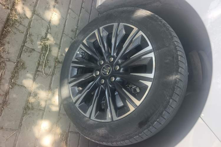 Used Buick GL8 2025 Lu Zun Smart Enjoyment Edition Right Front Wheel Hub