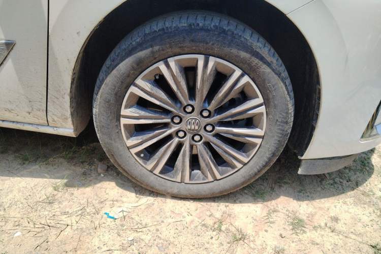 Used Buick GL8 2025 Lu Zun Smart Enjoyment Edition Right Front Wheel Hub
