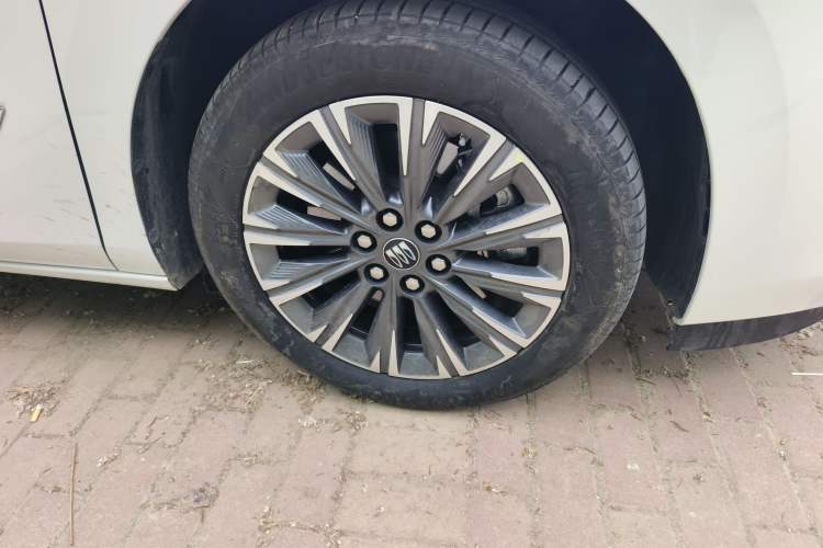 Used Buick GL8 2025 Lu Zun Smart Enjoyment & Yue Edition Right Front Wheel Hub