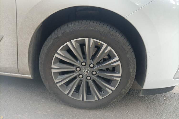 Used Buick GL8 2025 Lu Zun Deluxe Edition Right Front Wheel Hub