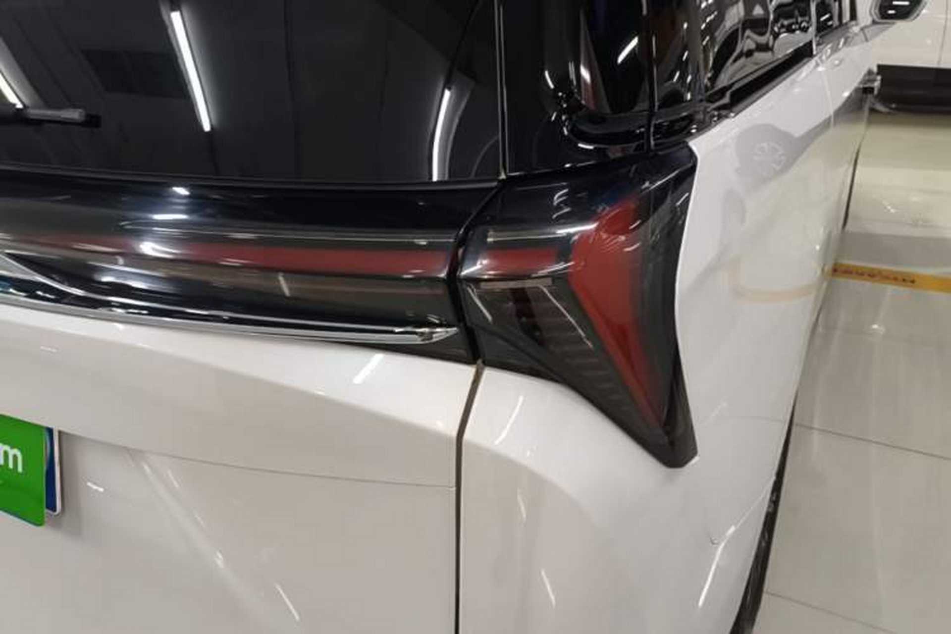 Used Buick GL8 2025 Lu Zun Deluxe Edition Right Rear Taillight