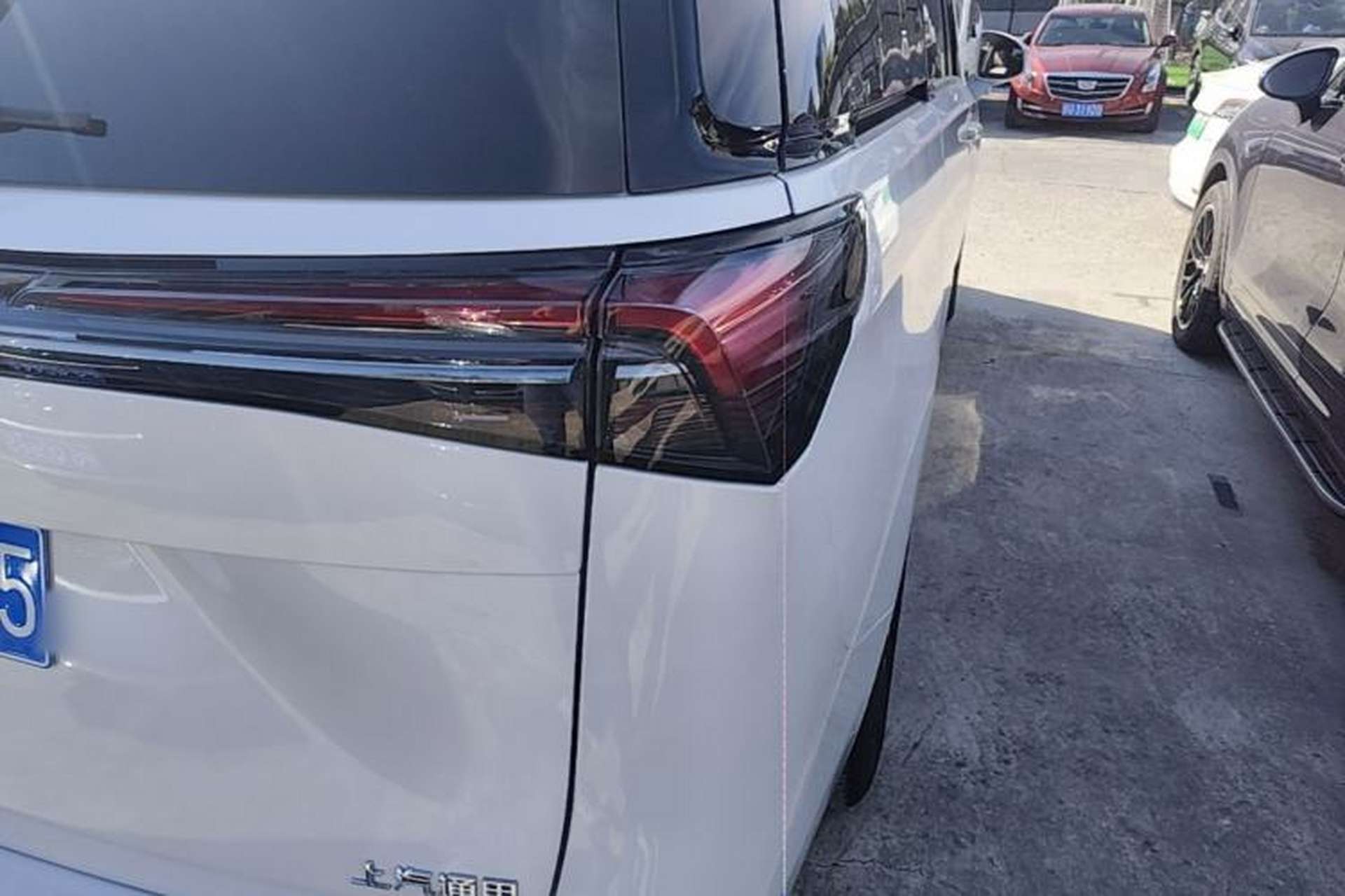 Used Buick GL8 2025 Model Land Executive Class First-Adoption Edition Right Rear Taillight