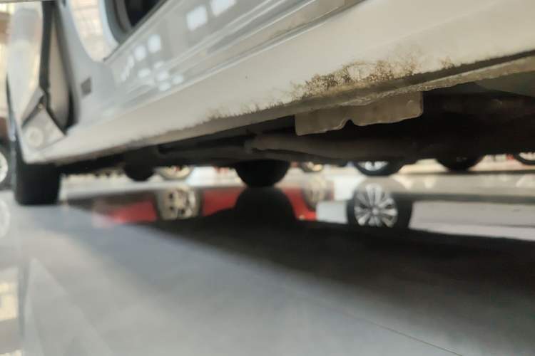 Used Buick GL8 2025 Lu Zun Smart Enjoyment Edition Right Side Sill