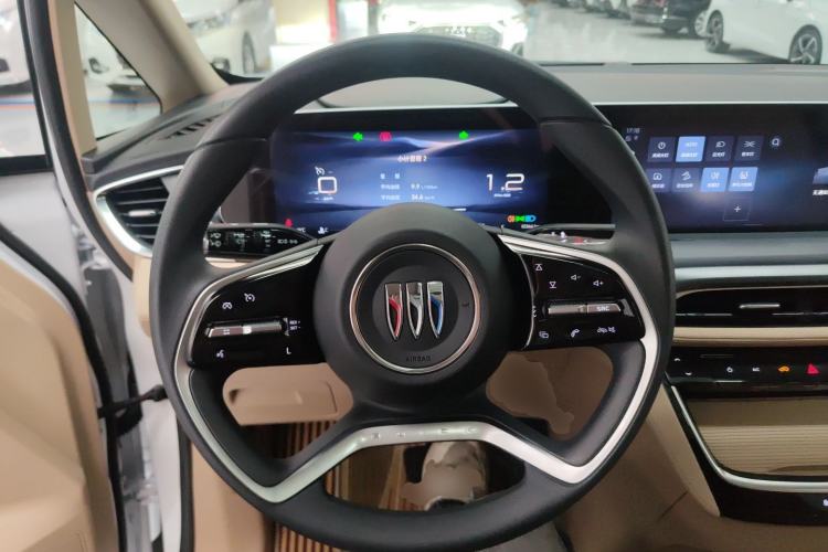 Used Buick GL8 2025 Model Land Executive Class First-Adoption Edition Steering Wheel