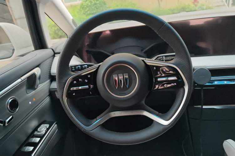 Used Buick GL8 2025 Lu Zun Smart Enjoyment & Yue Edition Steering Wheel