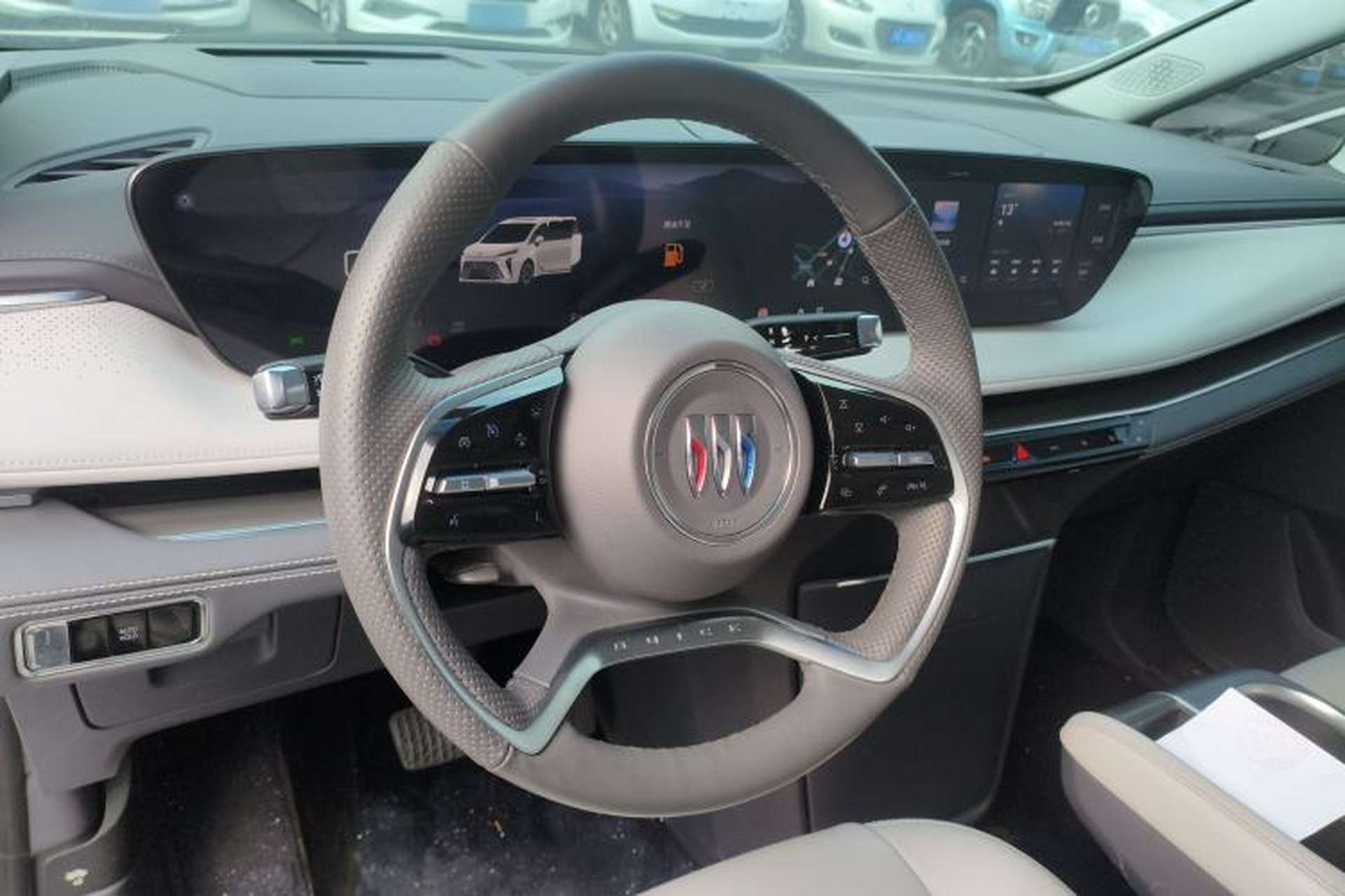 Used Buick GL8 2025 Lu Zun Smart Enjoyment Edition Steering Wheel