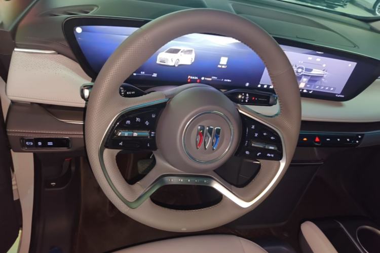 Used Buick GL8 2025 Lu Zun Smart Enjoyment Edition Steering Wheel