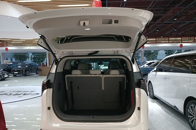 Used Buick GL8 2025 Lu Zun Smart Enjoyment Edition Trunk