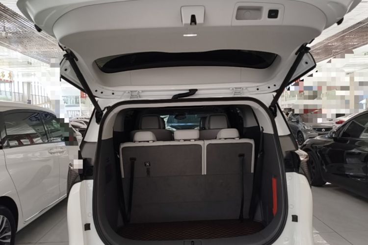 Used Buick GL8 2025 Lu Zun Smart Enjoyment Edition Trunk
