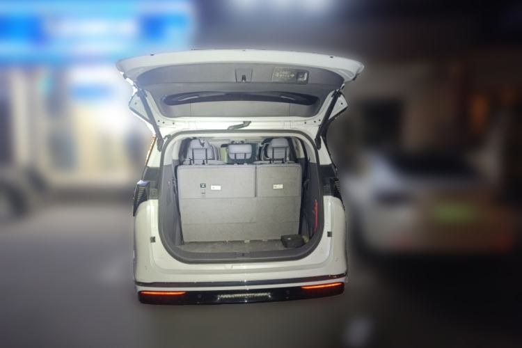 Used Buick GL8 2025 Lu Zun Deluxe Edition Trunk