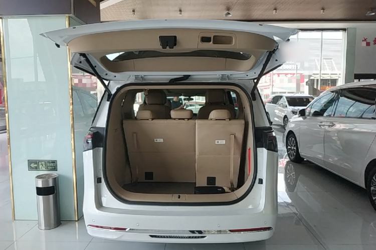 Used Buick GL8 2025 Model Land Cruiser Business Class Comfort DG Edition Trunk