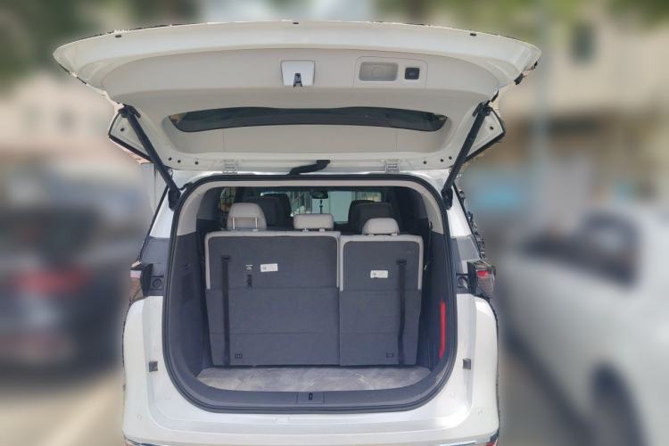Used Buick GL8 2025 Lu Zun Smart Enjoyment Edition Trunk