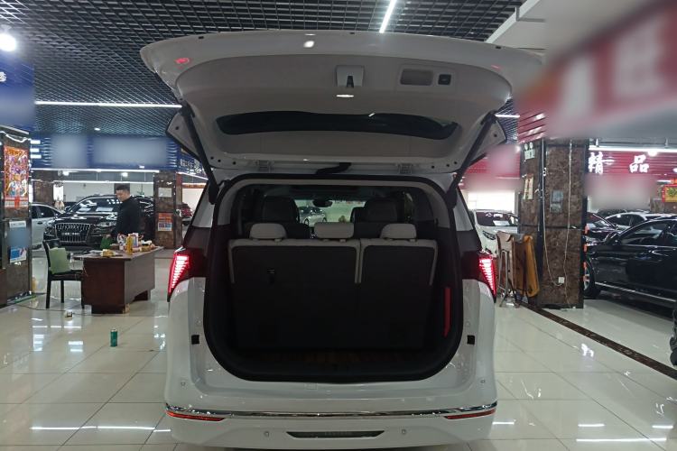 Used Buick GL8 2025 Lu Zun Deluxe Edition Trunk