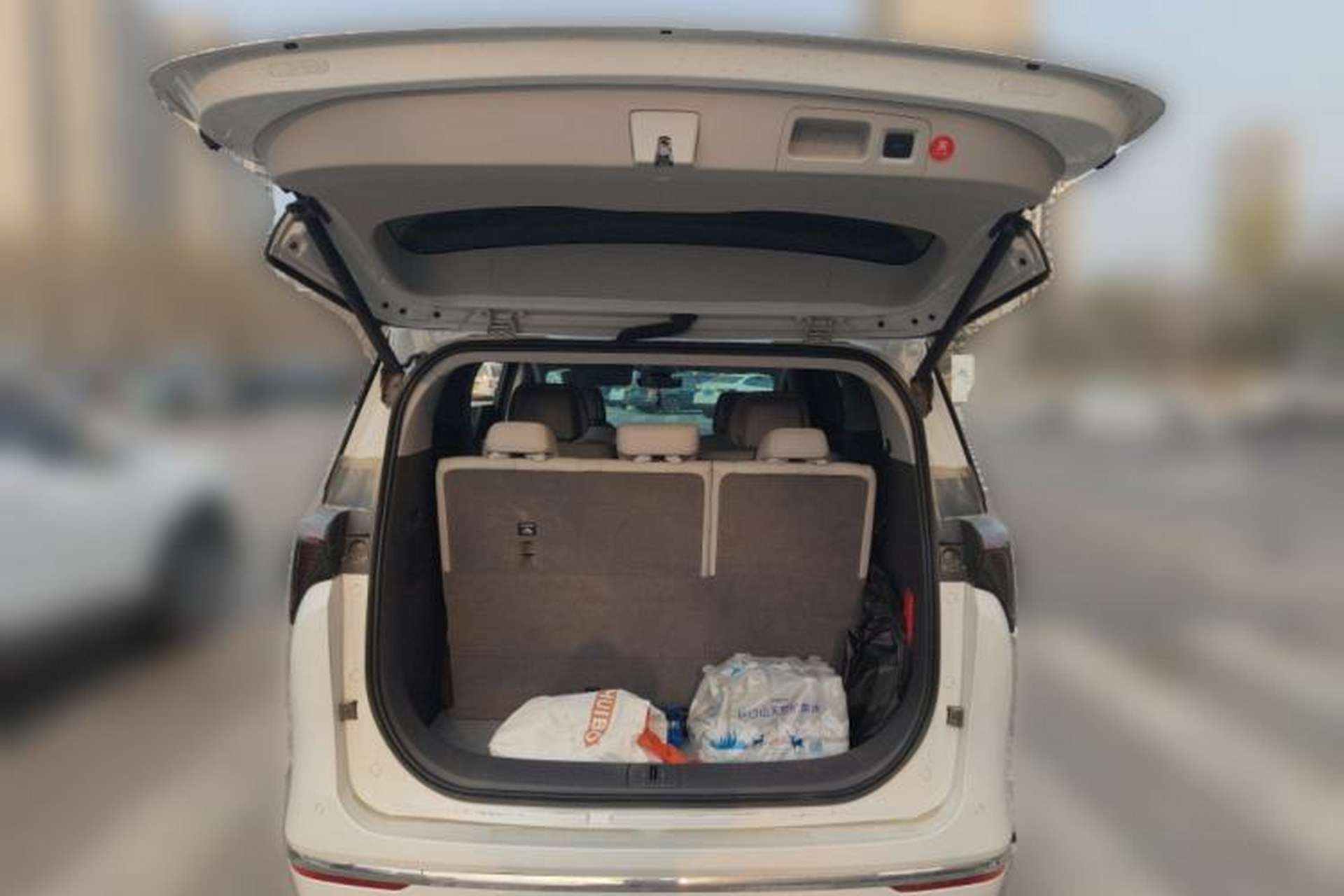 Used Buick GL8 2025 Lu Zun Deluxe Edition Trunk