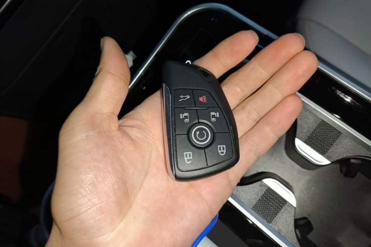 Used Buick GL8 2025 Lu Zun Smart Enjoyment Edition Vehicle Key