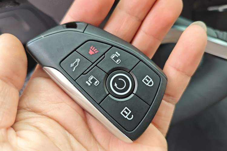 Used Buick GL8 2025 Lu Zun Deluxe Edition Vehicle Key