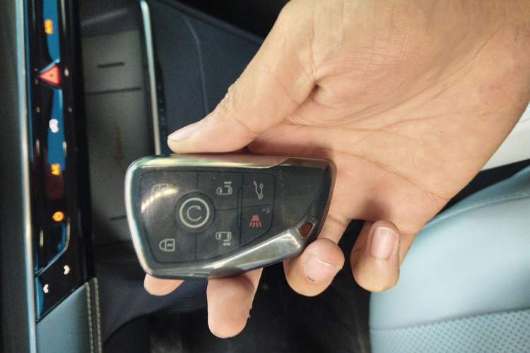 Used Buick GL8 2025 Lu Zun Smart Enjoyment Edition Vehicle Key